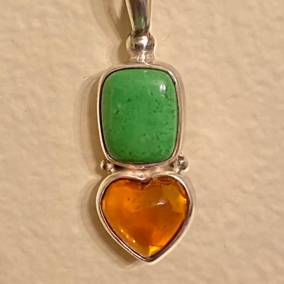 Sajen Green Turquoise and Amber Heart Sterling Silver Pendant - Picture 4 of 6
